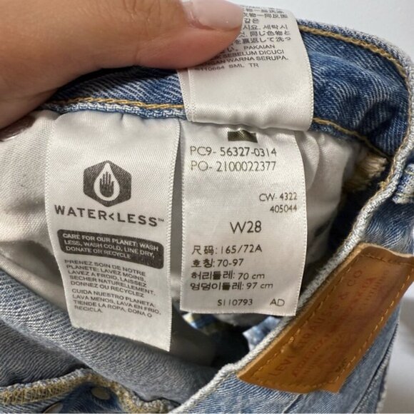 LEVI’S 501® ORIGINAL FIT HIGH RISE WOMEN'S SHORTS SIZE 28 - Picture 13 of 14